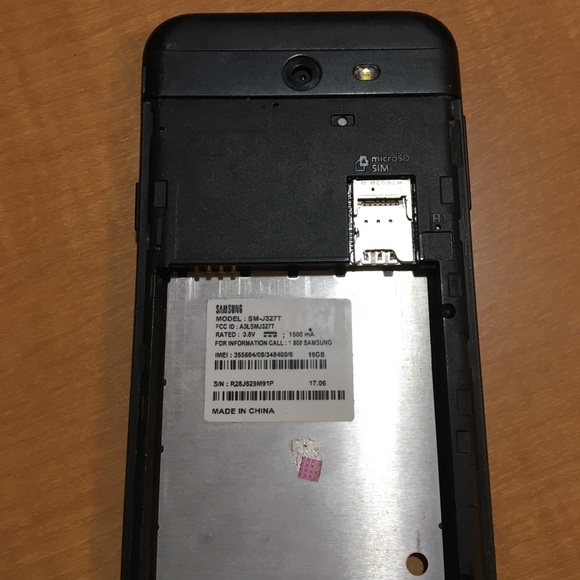 Broken Samsung - Picture 3 of 8